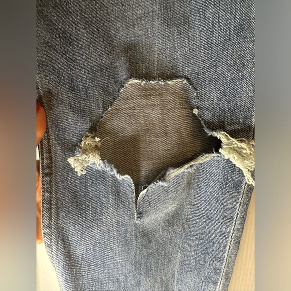 Abercrombie & Fitch Curve Love Ultra High Rise 90s Straight Jean - Picture 5 of 10